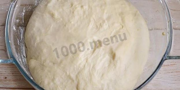 рогалики на кефире и дрожжах с повидлом