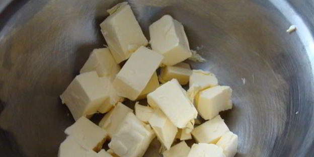 рогалики с вишней