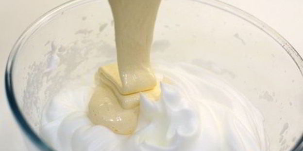 бисквитный пирог с ягодами