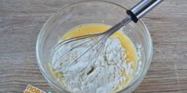 блинный пирог с курицей и грибами