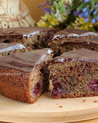 Черемуховый пирог с вишней в мультиварке