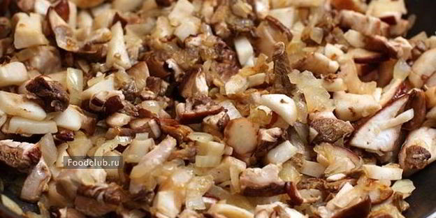 киш с белыми грибами