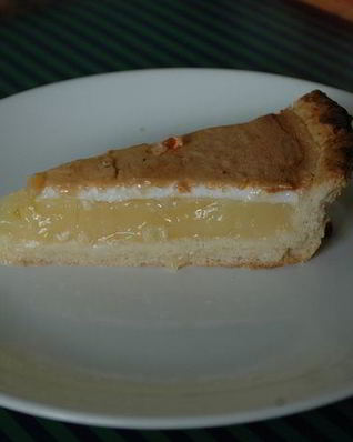 Лимонный пирог с меренгой