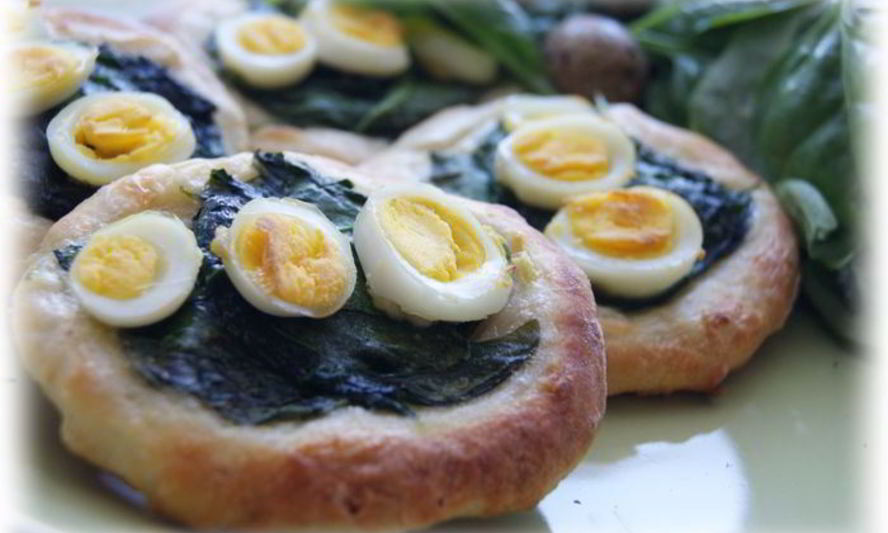 Рецепт мини-пирогов из творожного теста со шпинатом