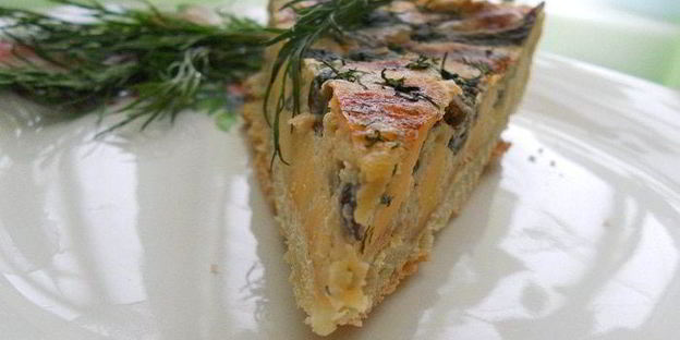 пирог с грибами и сыром