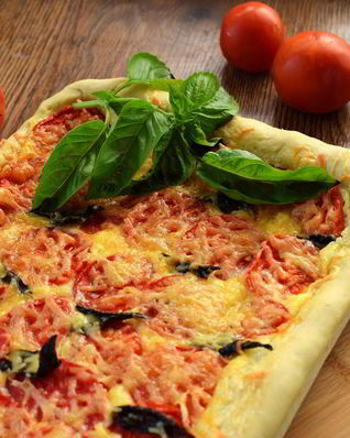 Пирог с помидорами и базиликом