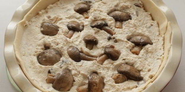 пирог-суфле с курицей и грибами