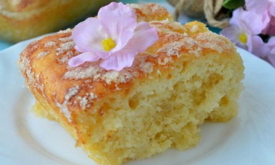 Рецепт сахарного пирога под сливками