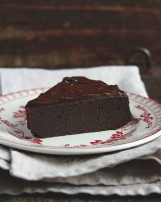 Шоколадный пирог с ганашем