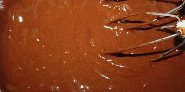 шоколадный пирог с творожным сыром