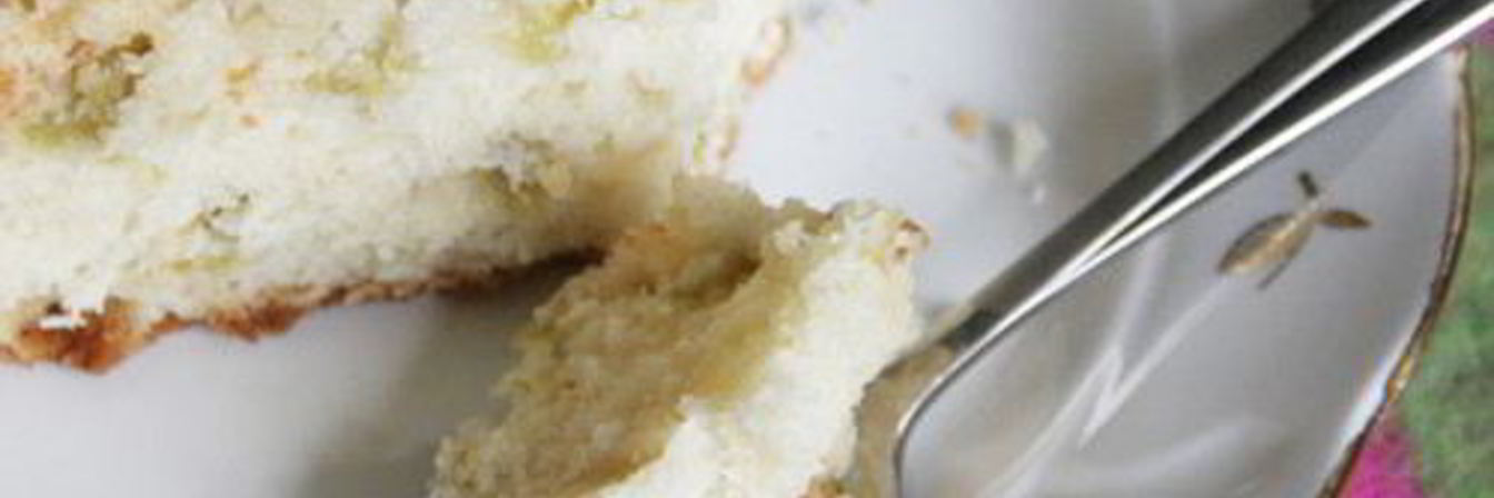 Сладкий пирог из ревеня