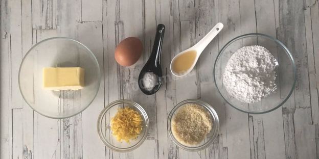 слоеный пирог с клубникой