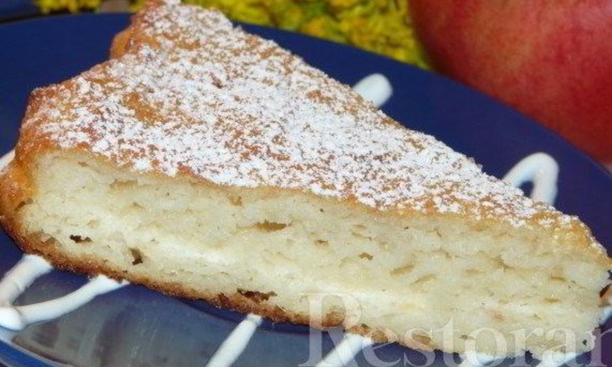 Рецепт сочного манно-яблочный пирог