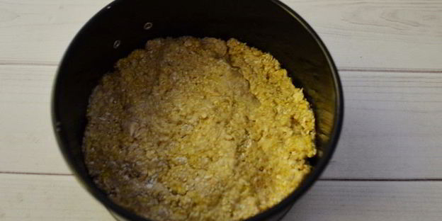 творожный пирог с черной малиной