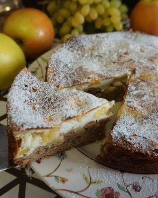 Творожный пирог с яблоками