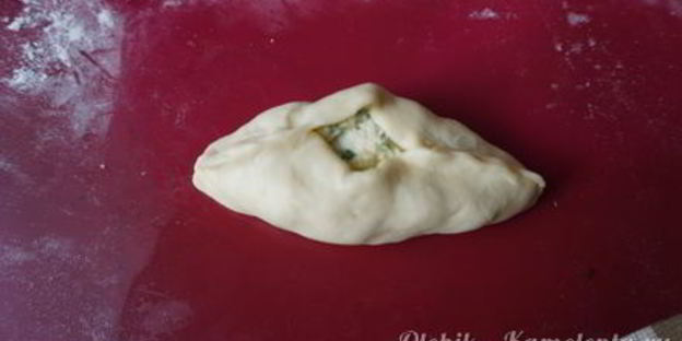 бездрожжевые пирожки с сыром и зеленью