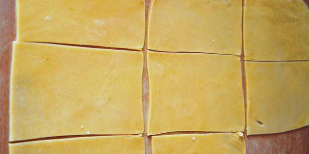 греческие пирожки с потрошками