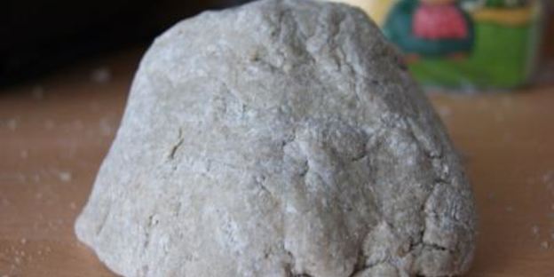 карельские пирожки с картошкой и яичным соусом