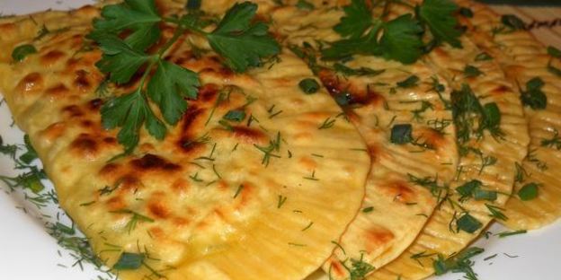 кутабы с зеленью