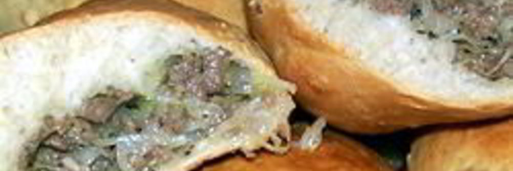 Немецкие пирожки с фаршем, капустой и сыром