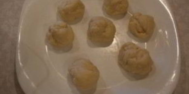 печеные пирожки из дрожжевого теста