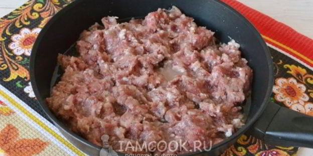 печеные пирожки с мясом