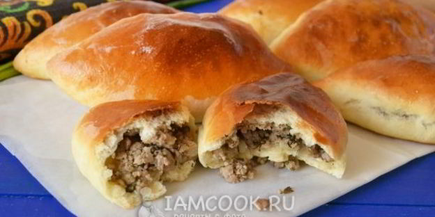 печеные пирожки с мясом