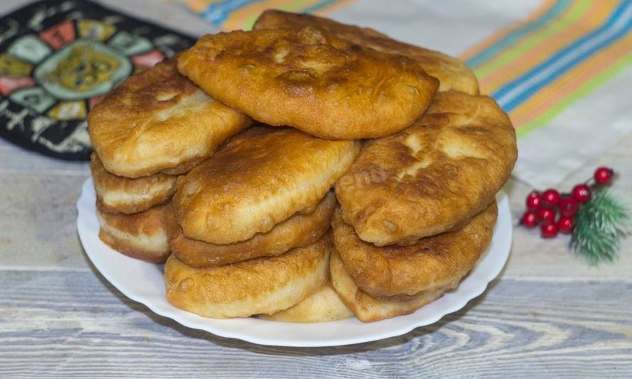 Рецепт пирожков дрожжевых на воде на сковороде