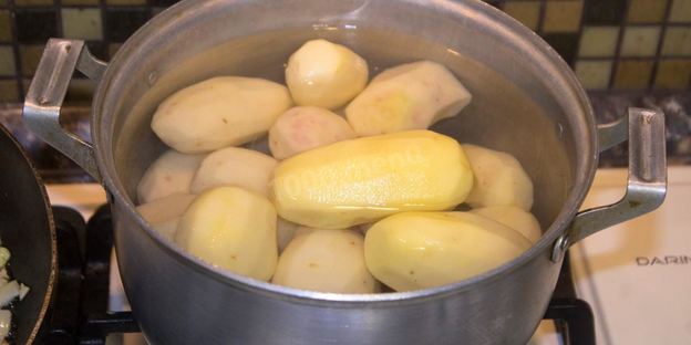 пирожки дрожжевые на воде на сковороде