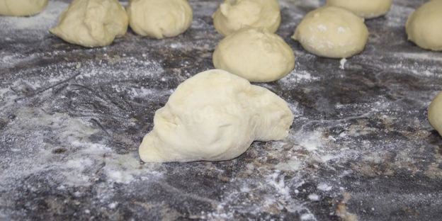 пирожки дрожжевые на воде на сковороде