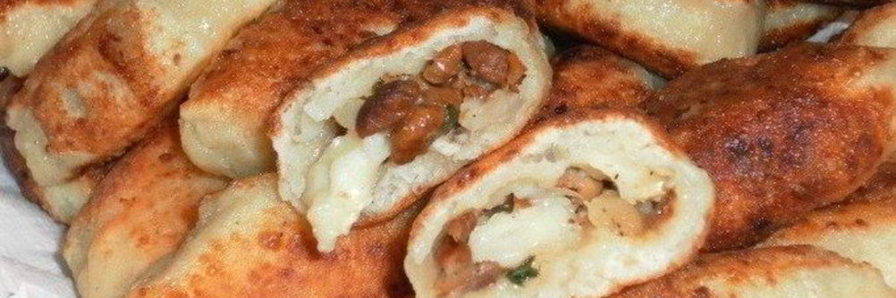 Пирожки из творожного теста с грибами и камамбером