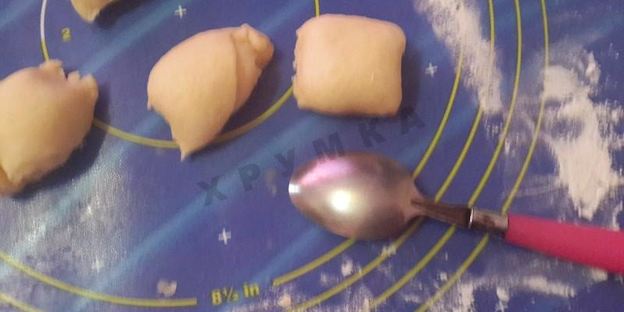 пирожки-малыши из чудо-теста с луком и яйцом в духовке