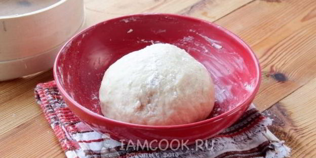 пирожки на молоке с вишней