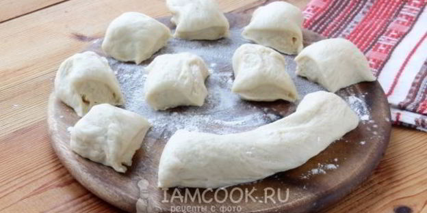 пирожки на молоке с вишней