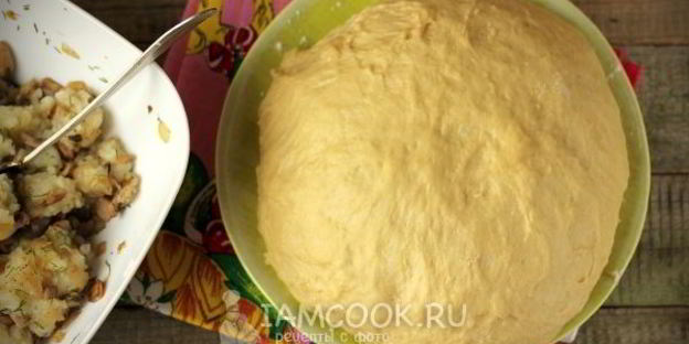 пирожки печеные с картошкой и шампиньонами