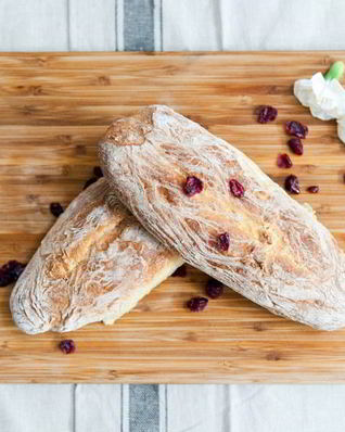 Пирожки с брусникой в духовке