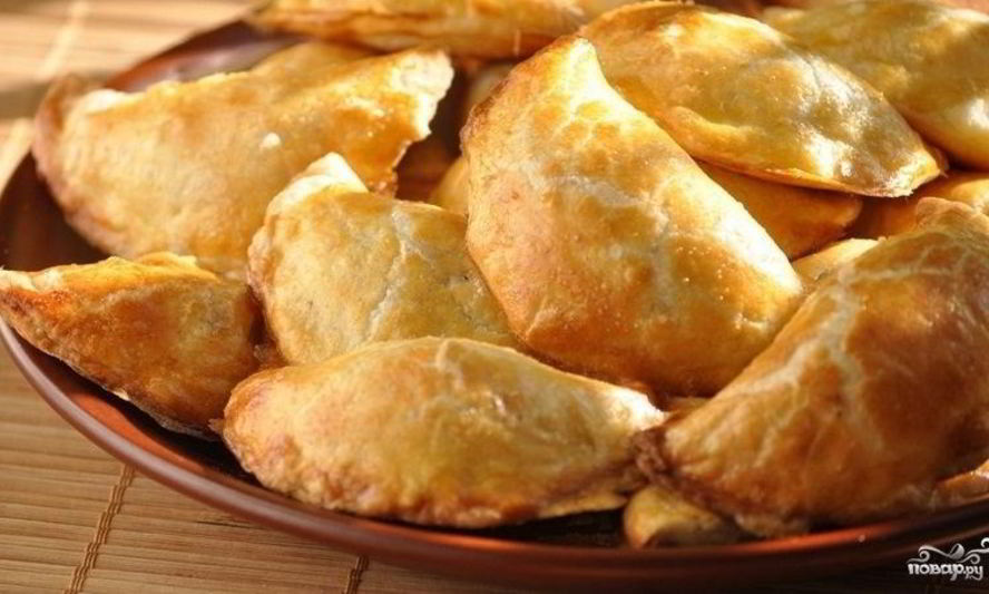 Рецепт пирожков с грибами из слоеного теста
