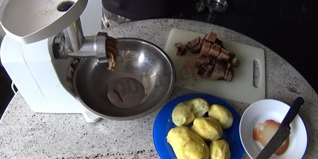 пирожки с печенкой, картошкой и луком