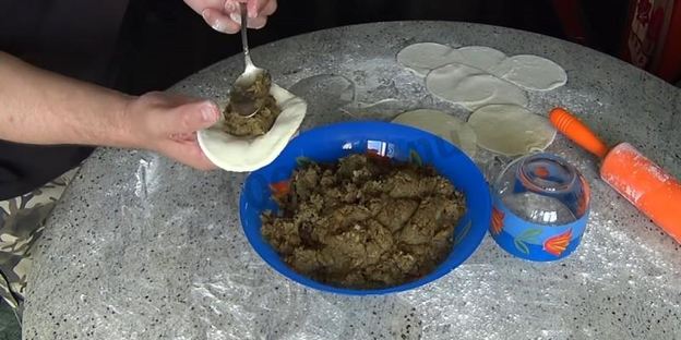 пирожки с печенкой, картошкой и луком
