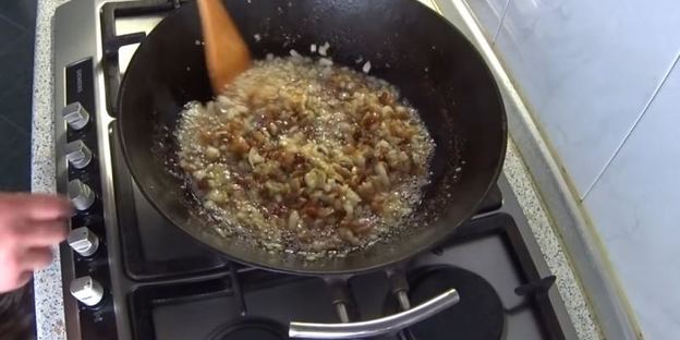 пирожки с печенкой, картошкой и луком