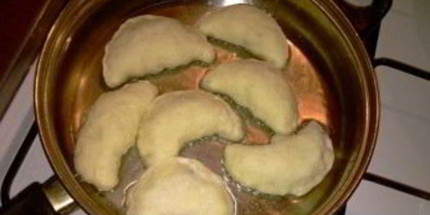 пирожки с повидлом на сковороде