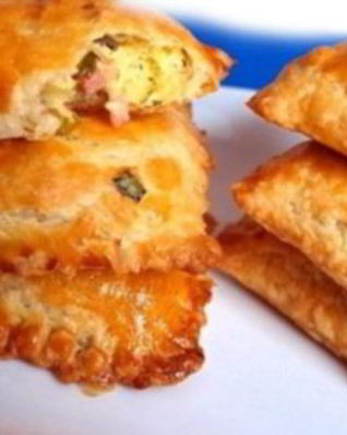 Пирожки с ветчиной, сыром и яйцом