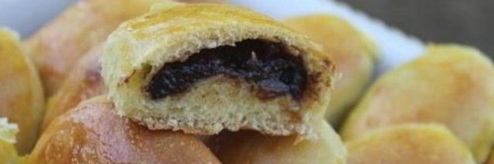 Пирожки с вишней из сдобного теста