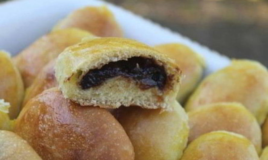 Рецепт пирожков с вишней из сдобного теста