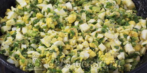 пирожки с яйцом и луком в духовке