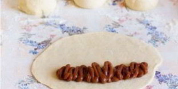 пирожки со сгущенкой