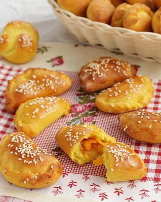 Закусочные пирожки с тыквой и чечевицей