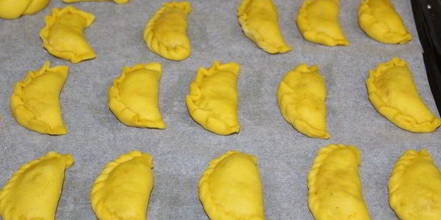 закусочные пирожки с тыквой и чечевицей