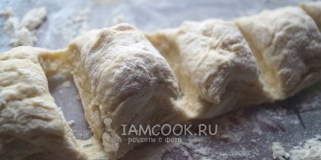 жареные пирожки с капустой