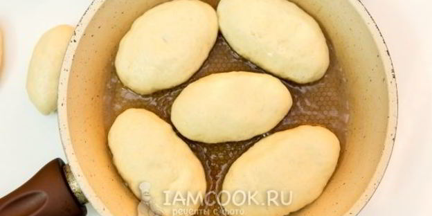 жареные пирожки с картофелем и грибами